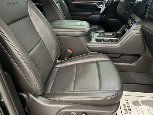Used 2024 GMC Sierra 3500 Denali w/ Technology Package image 60