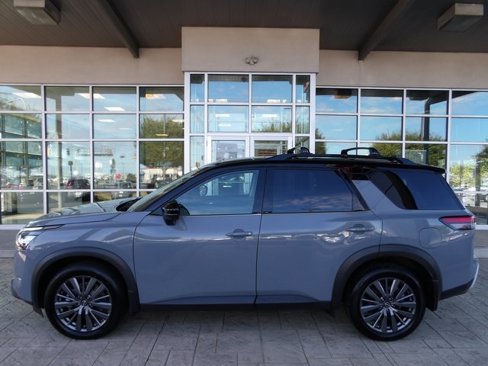 Certified 2024 Nissan Pathfinder SL w/ SL Premium Package image 4