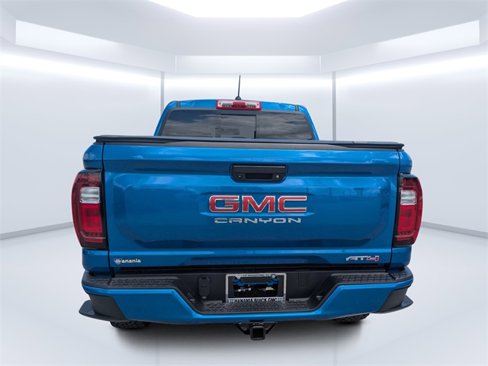Used 2023 GMC Canyon AT4 image 4