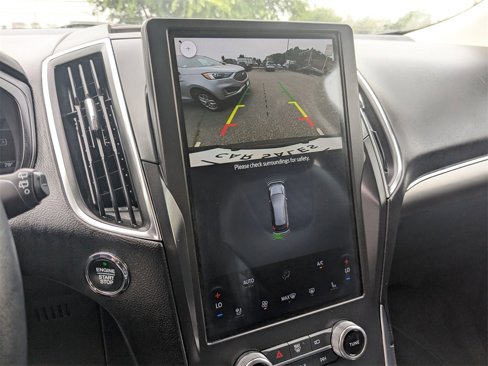 Used 2024 Ford Edge Titanium image 24