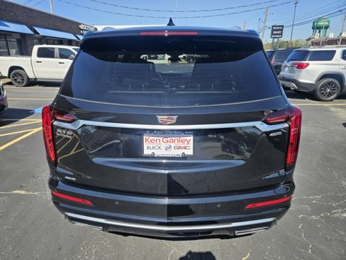 Used 2023 Cadillac XT6 Premium Luxury image 6