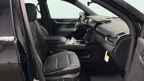 New 2026 GMC Acadia Denali w/ LPO, Floor Liner Package image 16