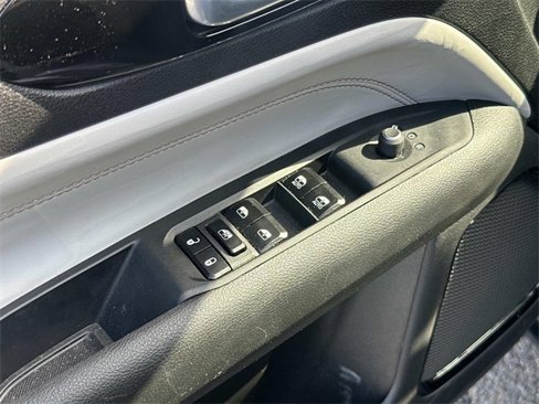 Certified 2025 Jeep Compass Limited image 29