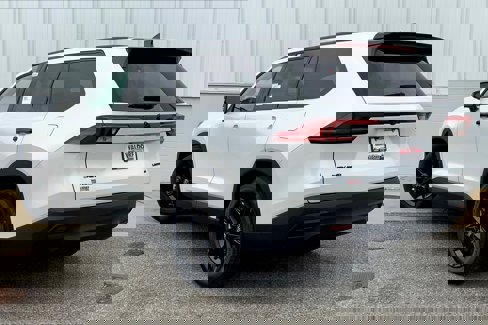 New 2026 Toyota Grand Highlander AWD Hybrid image 3