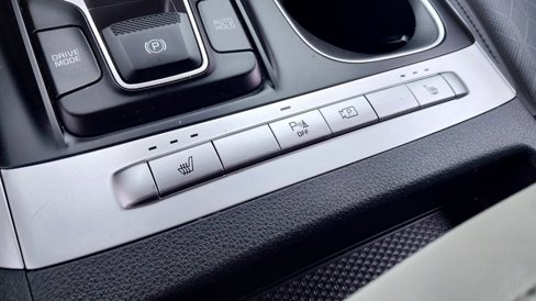 Used 2024 Kia Carnival LX image 29