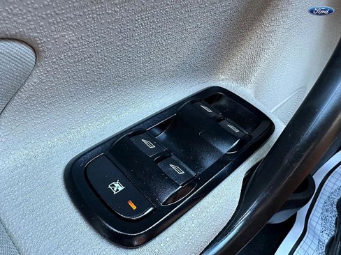Used 2014 Ford Fiesta SE image 21