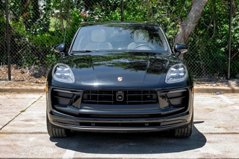 Used 2024 Porsche Macan w/ Premium Plus Package image 8