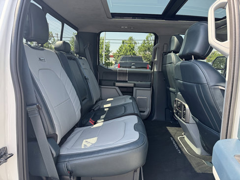 Used 2022 Ford F350 Limited image 12