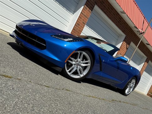 Used 2019 Chevrolet Corvette Stingray Convertible w/ Battery Protection Package image 9