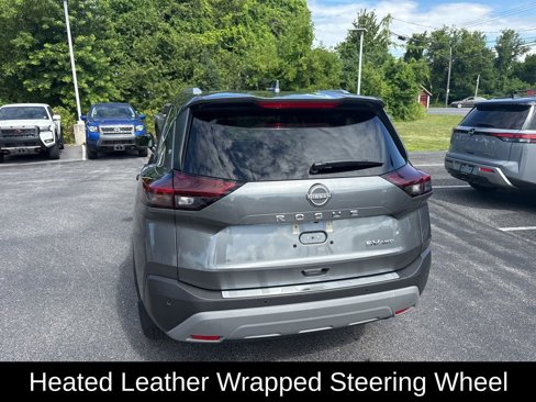 Used 2022 Nissan Rogue SV w/ SV Premium Package image 14