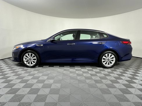 Used 2018 Kia Optima S w/ Panoramic Sunroof Package image 14
