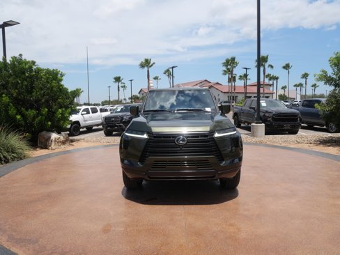 Used 2025 Lexus GX 550 image 6