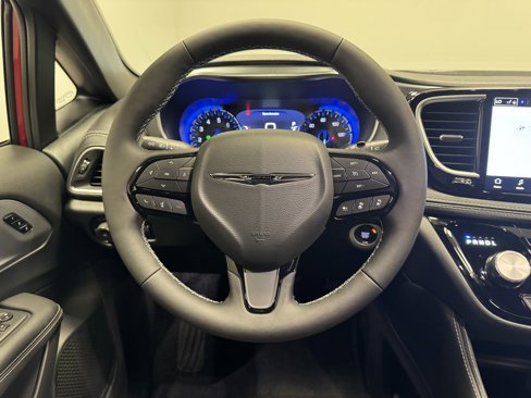 New 2026 Chrysler Pacifica Limited w/ S Appearance Package image 19