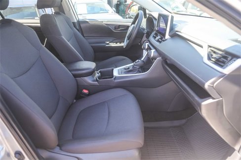 Used 2024 Toyota RAV4 LE image 18