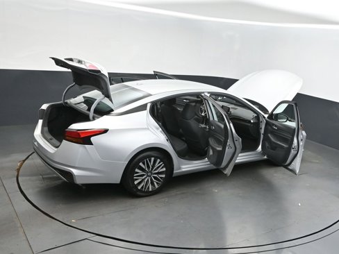 Used 2024 Nissan Altima 2.5 SV image 49