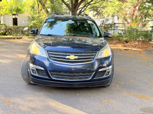 Used 2017 Chevrolet Traverse LT w/ Style and Technology Package image 2