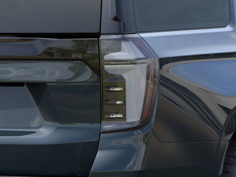 New 2026 Chevrolet Suburban Z71 w/ Comfort Package image 11