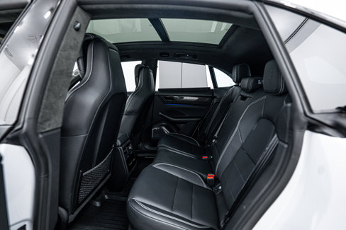New 2025 Porsche Macan Turbo Electric image 28