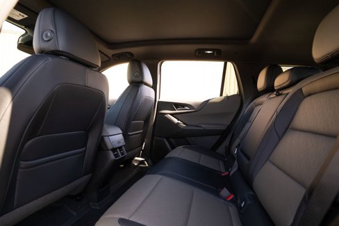 New 2026 Chevrolet Equinox LT w/ Convenience Package II image 36