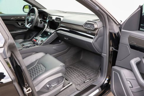 Used 2021 Lamborghini Urus image 36