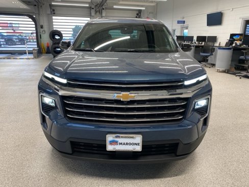 New 2026 Chevrolet Traverse LT w/ Driver Confidence Package image 2