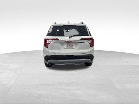 Used 2023 GMC Acadia SLE w/ Driver Convenience Package image 4