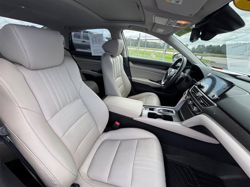 Used 2019 Honda Accord Touring image 37