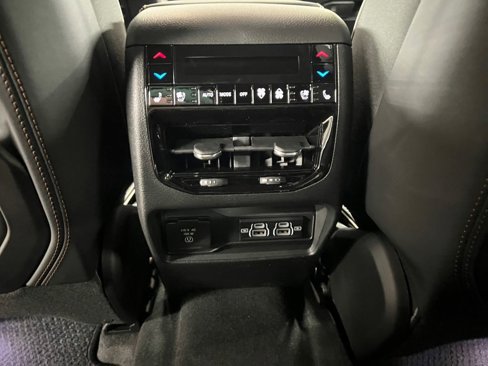 New 2025 Jeep Grand Cherokee L Summit w/ Advanced Protech Group IV image 36