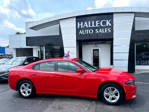 Used 2022 Dodge Charger SXT image 1
