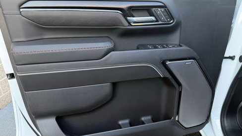 Used 2025 GMC Sierra 2500 AT4X image 51