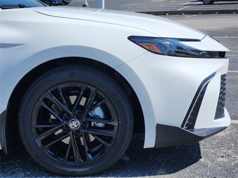New 2026 Toyota Camry SE image 5