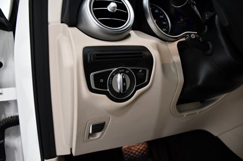 Certified 2022 Mercedes-Benz GLC 300 4MATIC image 9