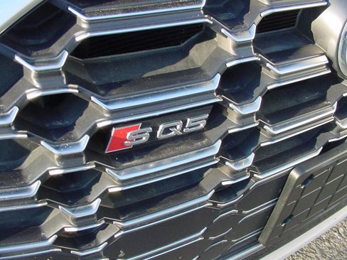 Used 2022 Audi SQ5 Premium image 2