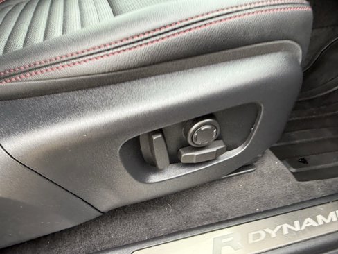 Used 2023 Land Rover Discovery Sport SE R-Dynamic image 43