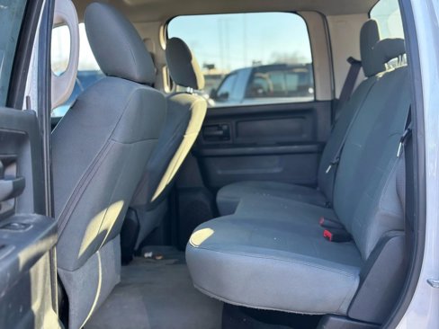 Used 2017 RAM 2500 Tradesman w/ Chrome Appearance Group image 2