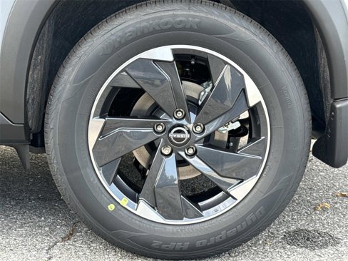 New 2026 Nissan Rogue SV image 17