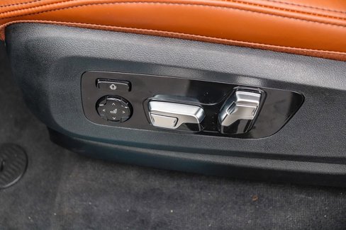 New 2026 BMW X7 M60i image 20