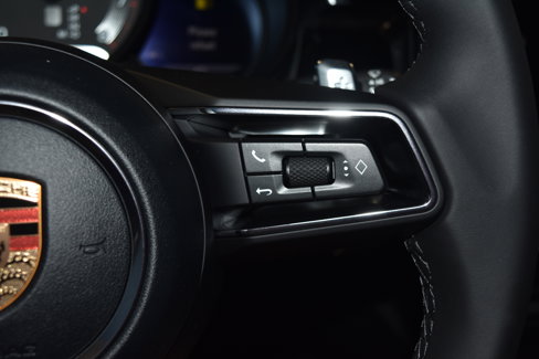 New 2026 Porsche Macan image 11