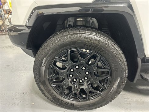New 2026 GMC Hummer EV SUV image 19
