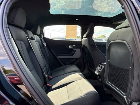 Used 2022 Polestar Polestar 2 w/ Plus Package image 30