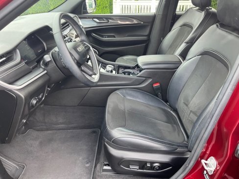 Used 2021 Jeep Grand Cherokee L Laredo image 9