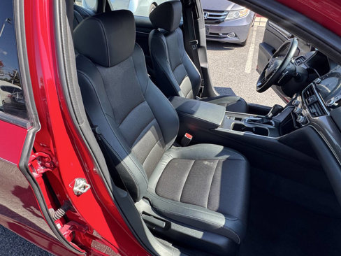 Used 2018 Honda Accord Sport image 31