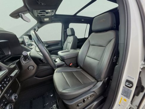 Certified 2022 Chevrolet Suburban High Country image 15