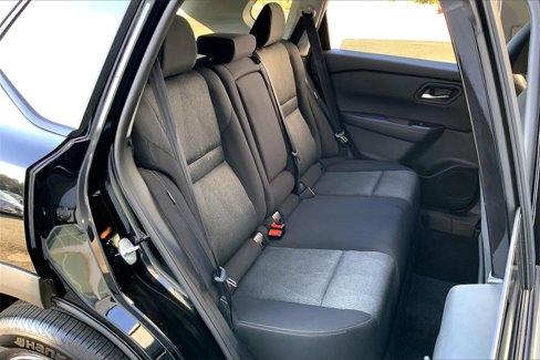 Certified 2025 Nissan Rogue SV image 19