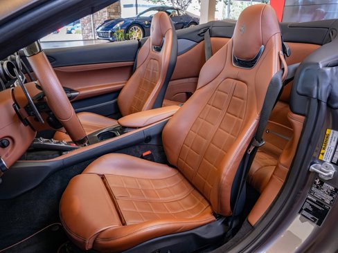 Used 2022 Ferrari Portofino M image 11