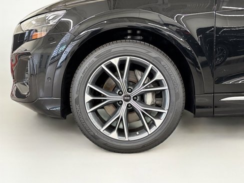 New 2025 Audi Q8 Premium Plus image 21