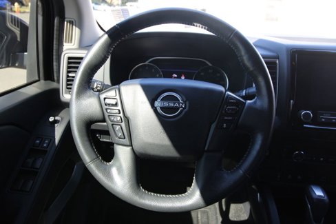 Used 2022 Nissan Frontier SV image 13