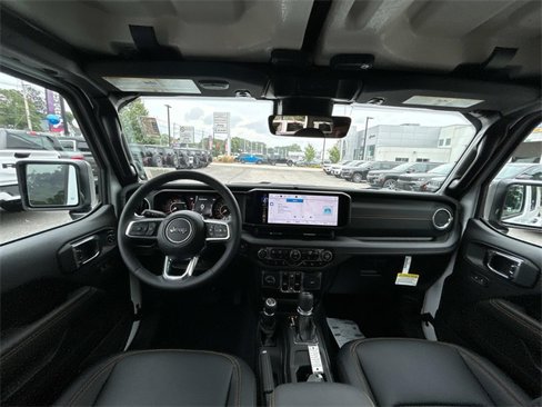 New 2025 Jeep Wrangler Sahara image 7
