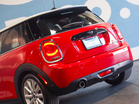 Used 2019 MINI Cooper 2-Door Hardtop image 30