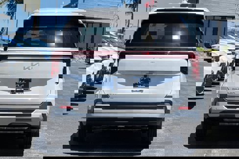 New 2026 Kia Carnival image 5